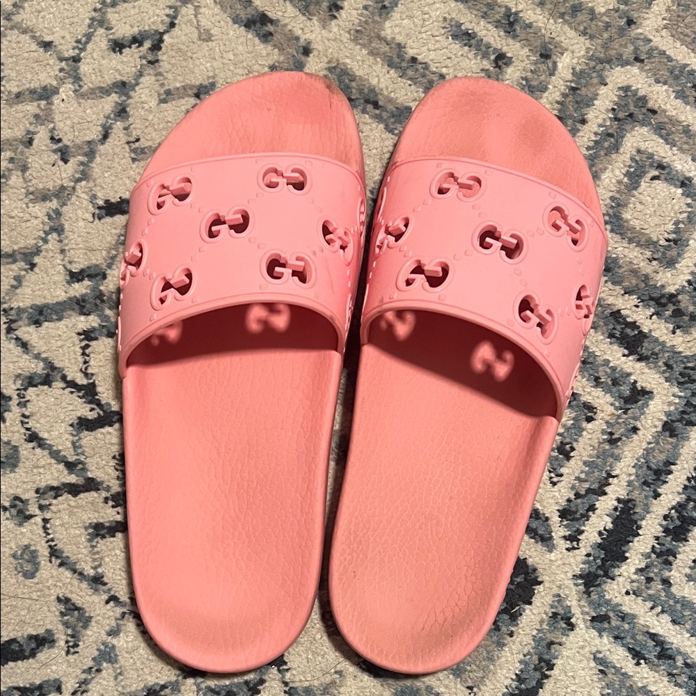 Gucci Coral Slide Sandals